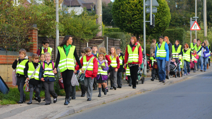 british-schoolchildren-in-a-walking-bus
